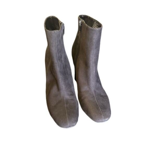 Betsey Johnson Kassie-R Black Ankle Boots with Rhinestoned Chunky 3” Heel Size 8 - Picture 4 of 7